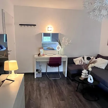 아파트 Flh Liberty - 2 Queen Beds, Balcony & Free Parking *