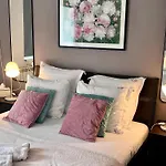 Apartment Flh Liberty - 2 Queen Beds, Balcony & Free Parking Constanta