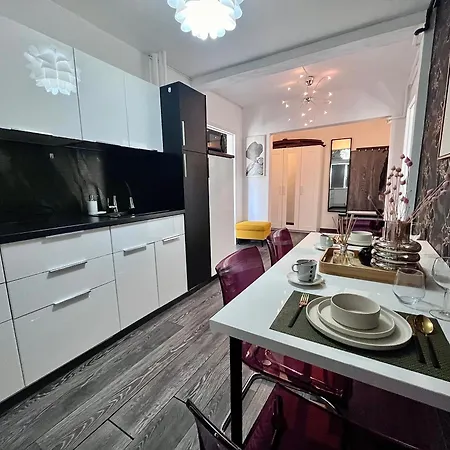 شقة Flh Liberty - 2 Queen Beds, Balcony & Free Parking كونستانتا