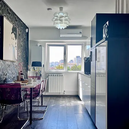 Flh Liberty - 2 Queen Beds, Balcony & Free Parking * Constanta