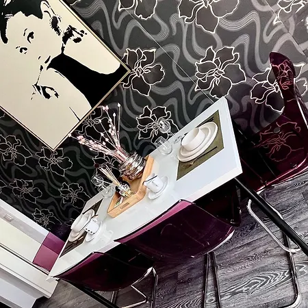 Apartment Flh Liberty - 2 Queen Beds, Balcony & Free Parking *