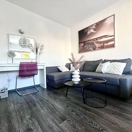 Apartment Flh - Liberty With Balcony & Free Parking