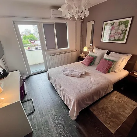 شقة Flh Liberty - 2 Queen Beds, Balcony & Free Parking *