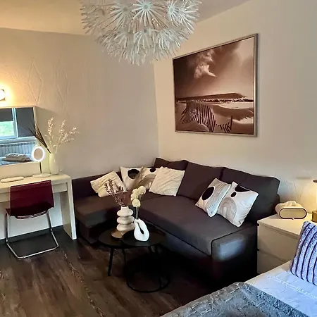 Flh - Liberty With Balcony & Free Parking Apartment