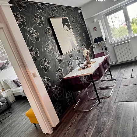 Flh Liberty - 2 Queen Beds, Balcony & Free Parking شقة *