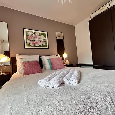 Flh Liberty - 2 Queen Beds, Balcony & Free Parking 公寓 *