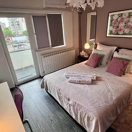 Apartman Flh Liberty - 2 Queen Beds, Balcony & Free Parking Konstanca