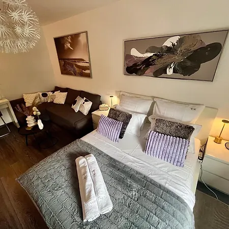 Flh Liberty - 2 Queen Beds, Balcony & Free Parking Apartman *