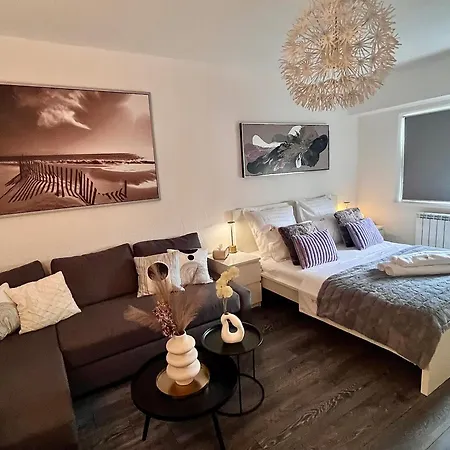 Flh Liberty - 2 Queen Beds, Balcony & Free Parking * Constanta