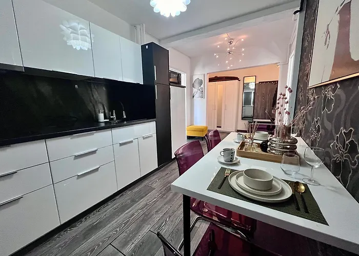 アパート Flh Liberty - 2 Queen Beds, Balcony & Free Parking コンスタンツァ