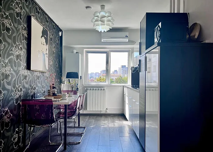 Flh Liberty - 2 Queen Beds, Balcony & Free Parking * コンスタンツァ