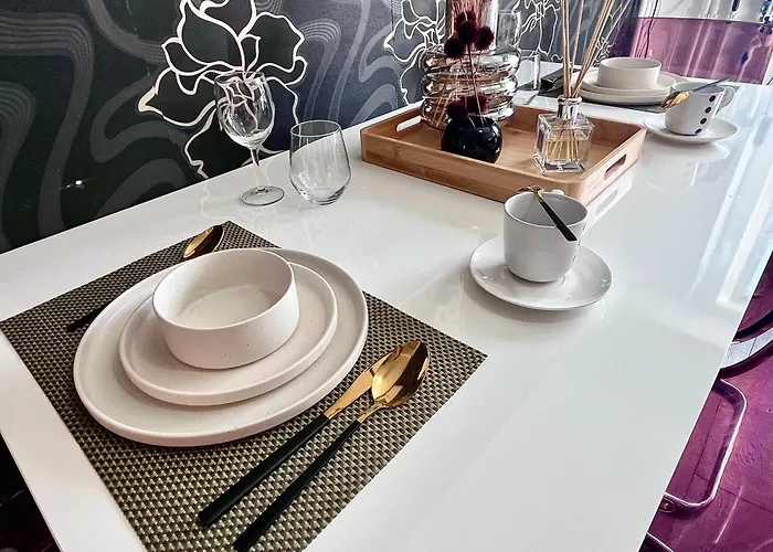 アパート Flh Liberty - 2 Queen Beds, Balcony & Free Parking コンスタンツァ