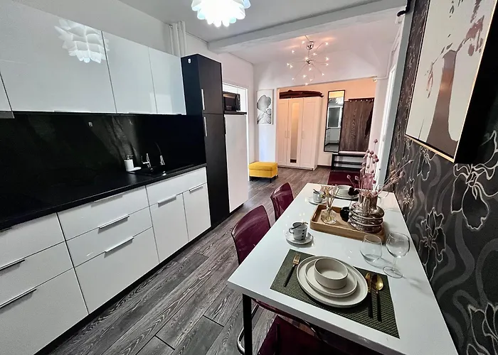 Flh Liberty - 2 Queen Beds, Balcony & Free Parking * コンスタンツァ