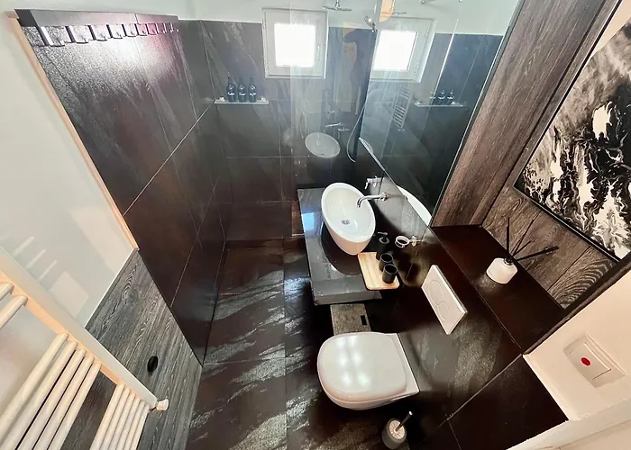 Flh Liberty - 2 Queen Beds, Balcony & Free Parking アパート *