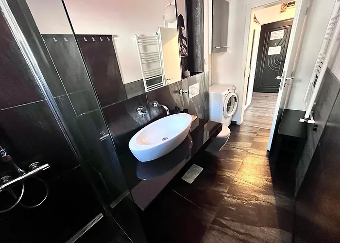 アパート Flh Liberty - 2 Queen Beds, Balcony & Free Parking コンスタンツァ