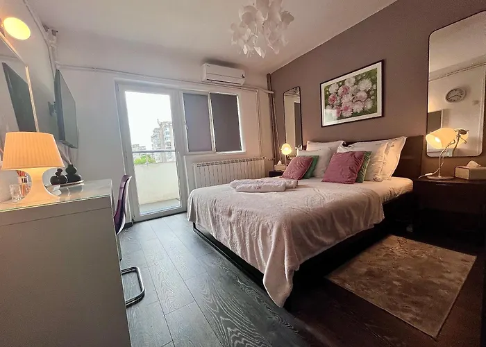 アパート Flh Liberty - 2 Queen Beds, Balcony & Free Parking