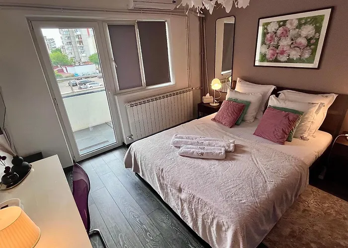 アパート Flh Liberty - 2 Queen Beds, Balcony & Free Parking コンスタンツァ