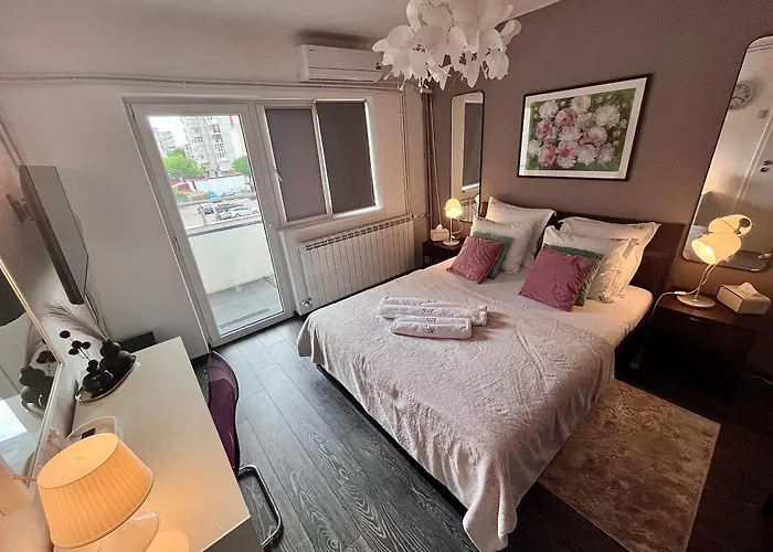 アパート Flh Liberty - 2 Queen Beds, Balcony & Free Parking コンスタンツァ